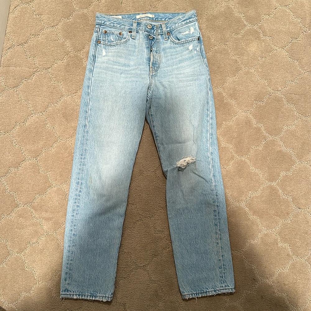 Levi Wedgie Straight Jean